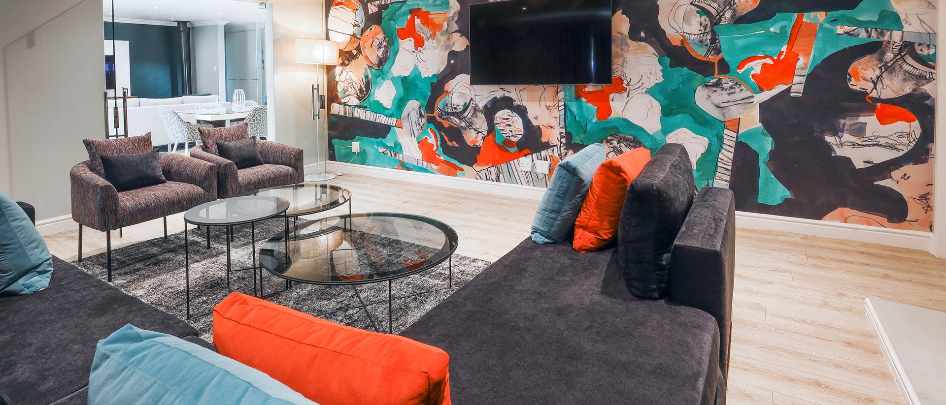 HFArticleWhats the Best Fabric for a Coastal Home We Put It to the TestDec2025ImageJason Bricknell